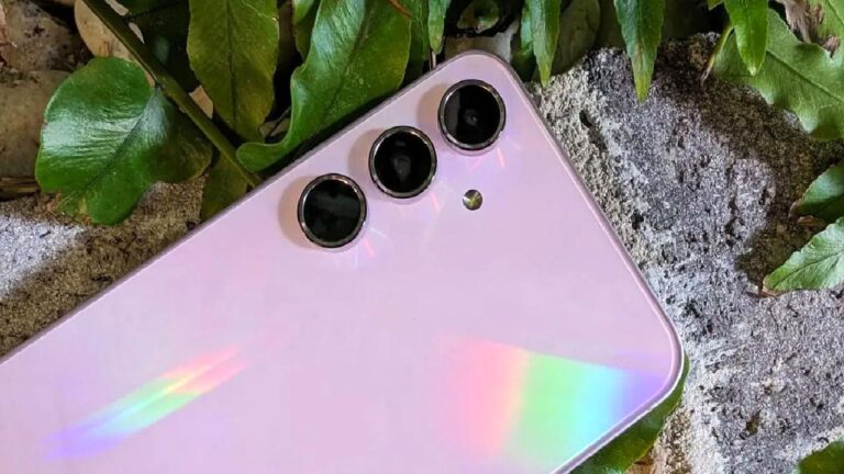 Samsung iki seriye daha One UI 8 güncellemesi yayınladı!