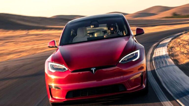 Tesla binlerce aracını geri çağırdı