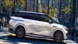 1602km menzil: XPeng ilk hibrit MPV’si X9 PowerX’i tanıttı!