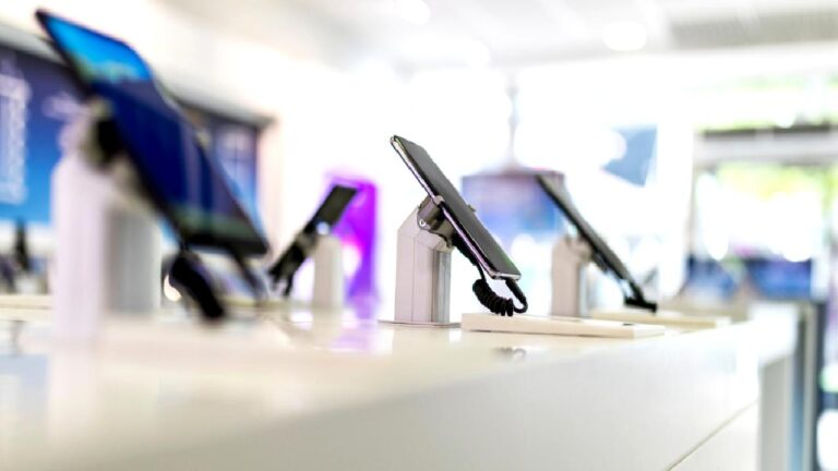 Samsung, Galaxy S26 Ultra ile kablosuz şarjda vites büyütüyor