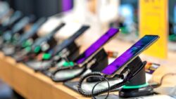 Cep telefonlarına ek vergi zammı: Oran yüzde 1,2’ye çıkıyor