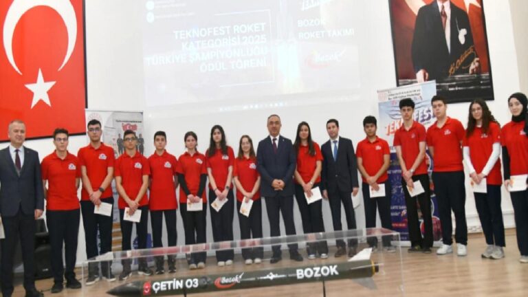 Tekirdağ’dan gökyüzüne: “Çetin 03” roketi TEKNOFEST’te şampiyon oldu