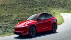 Tesla Türkiye Otopilot kampanyası yaptı!