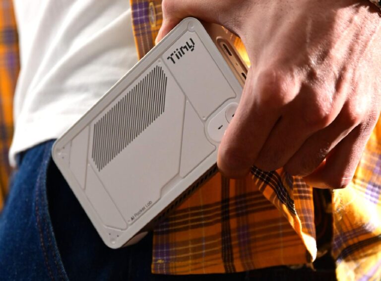 Tiiny AI süper bilgisayar tanıtıldı