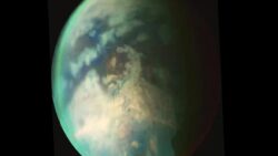 Titan’ın derinliklerinde şaşırtıcı keşif: Dev okyanus beklerken “buzlu balçık” çıktı