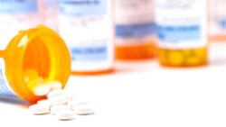 ABD’de tıp dünyasını ikiye bölen karar: Reçeteleri artık doktorlar yazmıyor