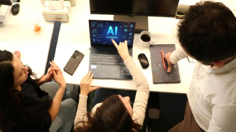 Dijital ekip arkadaşlarına hazır olun: 2026’da iş dünyasını neler bekliyor?