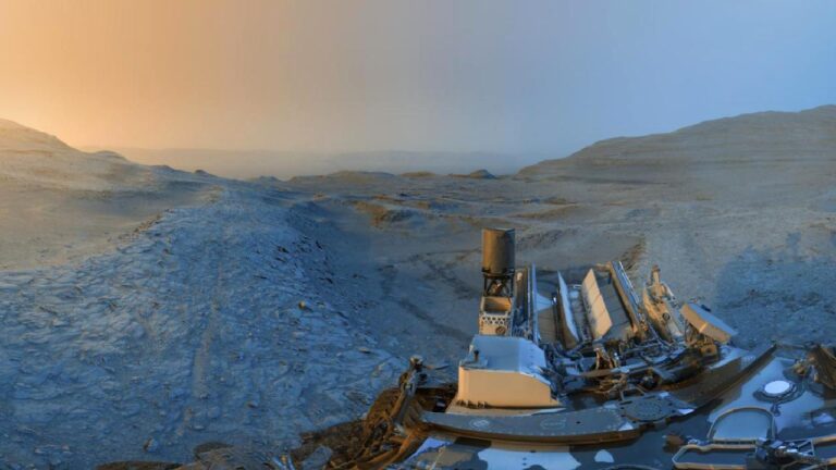 Mars’ın zirvesinden gelen son “kartpostal” büyülüyor