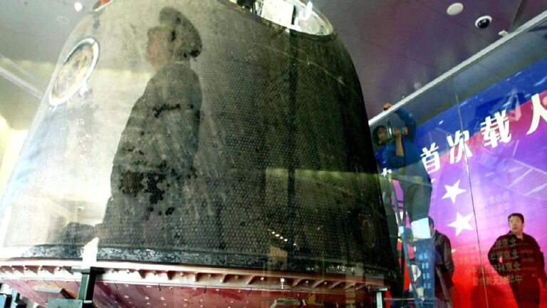 Çin, NASA’dan önce Ay’a insan gönderebilir mi?