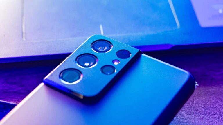 Galaxy S21 serisi için kötü haber: Samsung desteği kesti