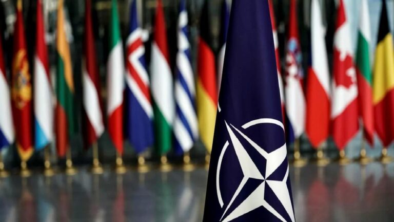 NATO Apple’a Askeri Düzey Onayını Verdi!