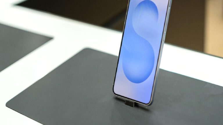 Samsung telefonlarında “Hey Plex” dönemi başlıyor