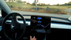 15 bin dolarlık yazılım yetmedi: Tesla sahiplerine yeni masraf