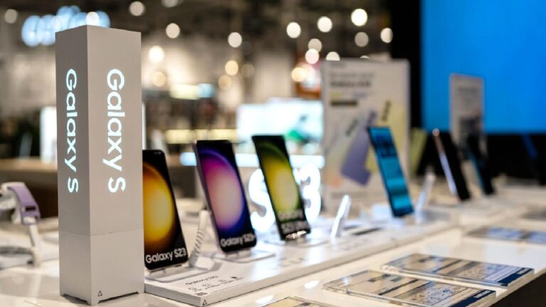 Galaxy serisinin atası: Samsung’un ilk cep telefonuyla tanışın