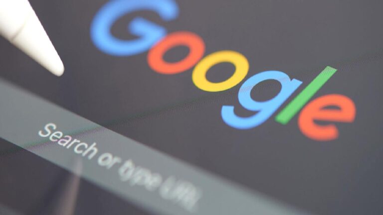 Google’ın AI özelliği, bir saatte milyonlarca “yalan” söylüyor