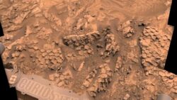 Robot kaşifin yeni keşfi: Mars’taki yılan derisi desenleri bize ne anlatıyor?