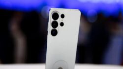 Samsung Galaxy S27 Silikon Karbon Batarya ile Gelecek!