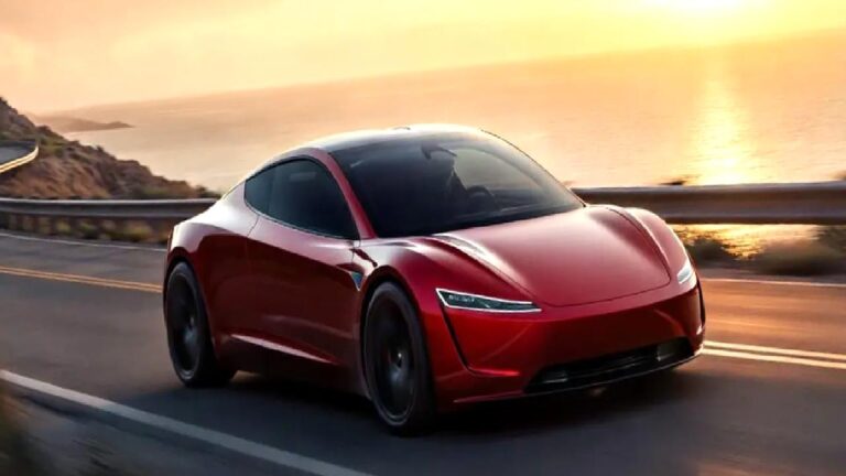 Tesla Roadster 1,1 Saniyede 100 km Hıza Ulaşacak