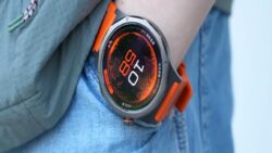 Titanyum Gövdeli OPPO Watch X3 Tanıtıldı