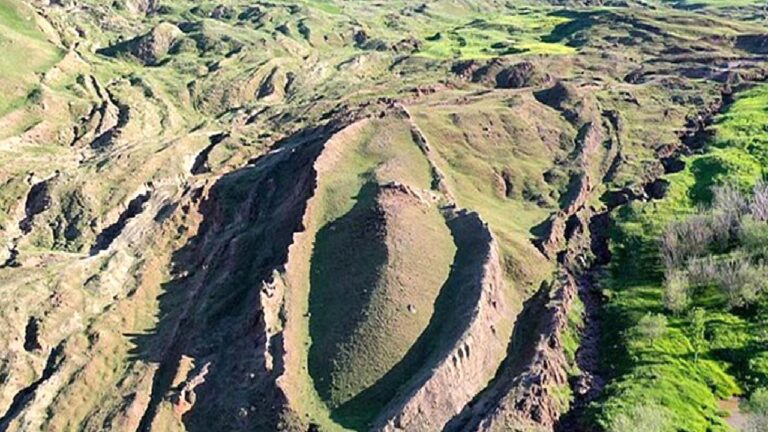 Yer altındaki gizemli oluşumlar, Nuh’un Gemisi’ni mi işaret ediyor?