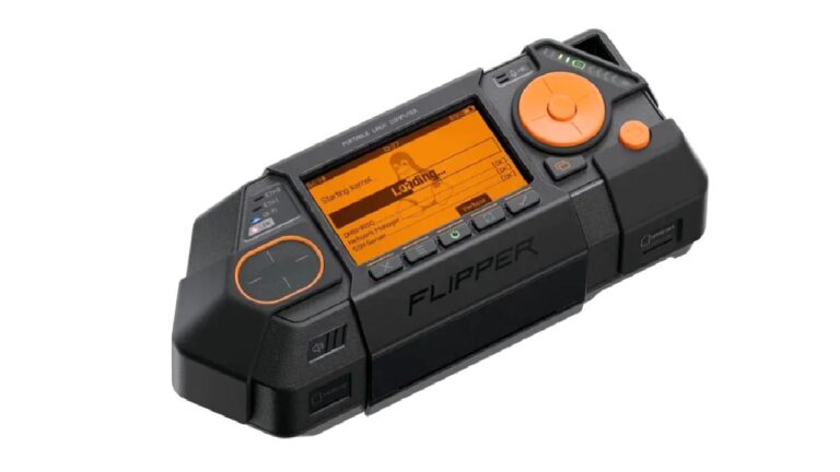 Bu Bilgisayar Cebe Sığıyor: Flipper One Tanıtıldı