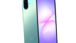 Samsung’un Galaxy S amiral gemileri, ucuz modellere nasıl yenildi?