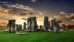 Stonehenge’in gizemi çözülüyor: Devasa taşların nasıl taşındığı ortaya çıktı