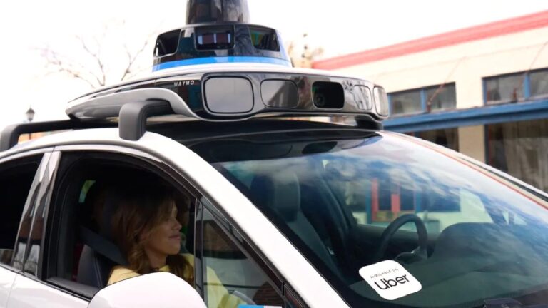 Uber Otonom Sürüş için Sürücülerden Veri Toplayacak