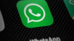 WhatsApp, Sohbet Arayüzü İçin Liquid Glass Tasarımını Test Ediyor