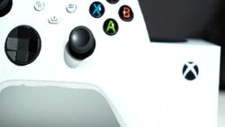 Xbox’ın Bulut Oyun Odaklı Yeni Kontrolcüsü Ortaya Çıktı