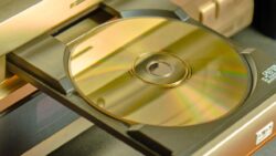 4K Blu-ray oynatıcılar neden halen bu kadar pahalı?