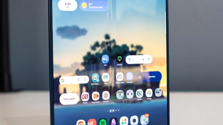 Galaxy Z Fold8 Wide Kanlı Canlı Görüntülendi