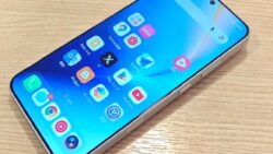 HONOR 10.000 Nit Ekranlı Telefonuyla SInırları Zorlayacak
