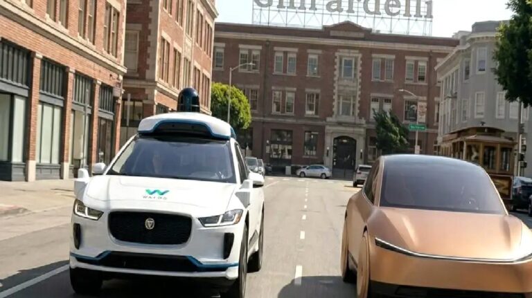 Robotaksi Otonom Sürüş Yarışı: Waymo mu, Tesla mı?