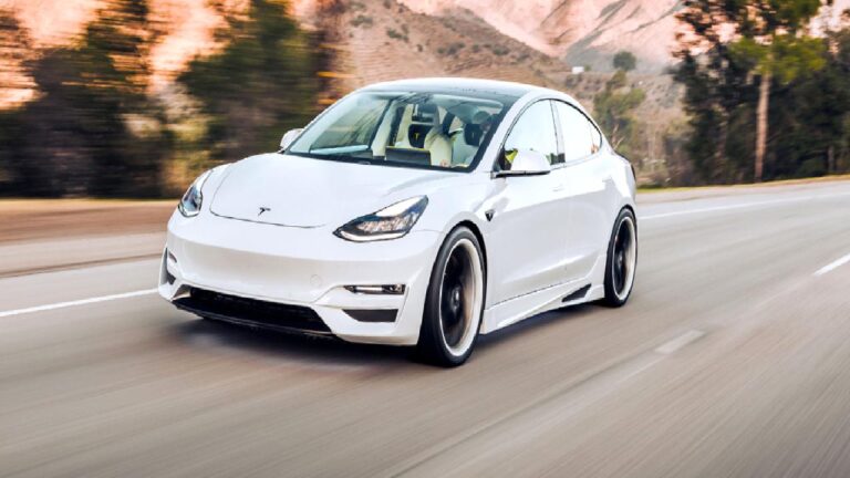 Tesla’dan gizli operasyon: Eski sözleşmelerdeki o kelimeyi tek tek değiştirdiler