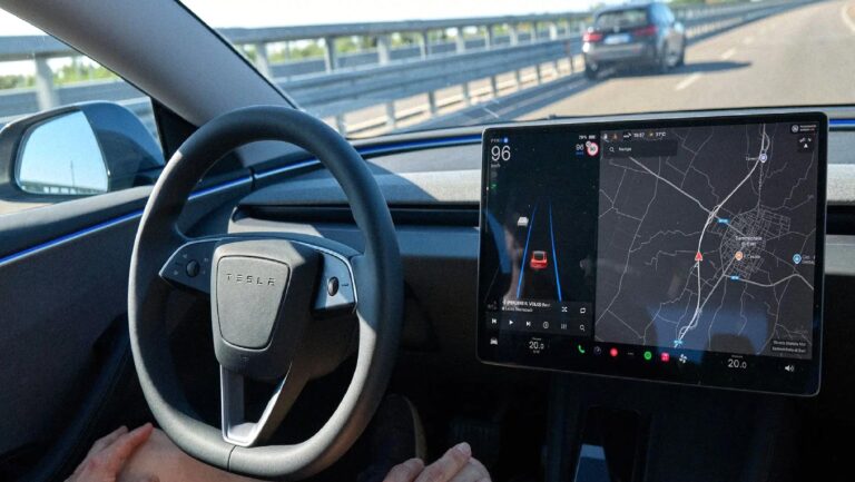 Tesla’dan Tarihi Adım: Tam Otonom Sürüş FSD İçin Türkiye Başvurusu Yapıldı!