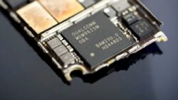 Apple Qualcomm ile Yolları Ayırıyor