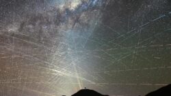 Astronomlar uyarıyor: Gökyüzü artık eskisi gibi karanlık kalmayacak