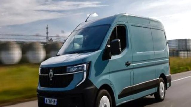 Avrupa’nın Gözdesi Elektrikli Renault Master Yenilendi: Yeni Batarya, Yeni İç Mekân ve Dahası…