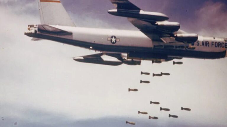 B-52’nin koltuk minderi, nasıl nükleer bir felakete yol açtı?