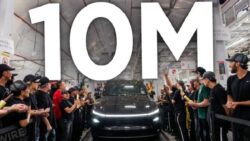 Tesla, 10 Milyonuncu Elektrikli Otomobilini Üretti!