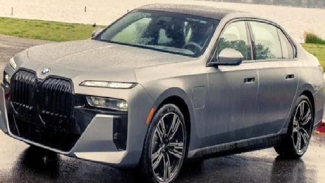 BMW, 27 Binden Fazla Aracı Geri Çağırdı: İşte Sebebi!