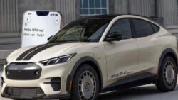 Ford, Otomobilleri İçin Yapay Zekâ Asistanı Kullanıma Sundu: Araç Sahiplerinin Çok İşine Yarayacak!