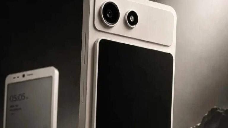 Hisense’den Çılgın Telefon: Hem Modüler Hem E-ink Ekranlı
