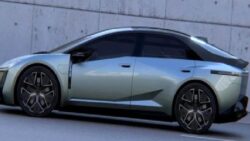 2028 Model Toyota Corolla Benzinli, Hibrit ve Tam Elektrikli Motor Seçenekleriyle Geliyor