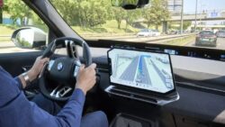 BMW’nin Yeni Navigasyon Arayüzü: BMW Maps With Driver Assistance Tanıtıldı