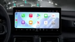 Claude Artık Apple CarPlay Üzerinde Kullanılabiliyor