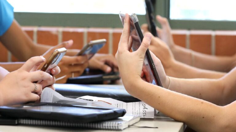 Dikkat çeken sonuç: Yapay zeka ders başarısını düşürüyor mu?