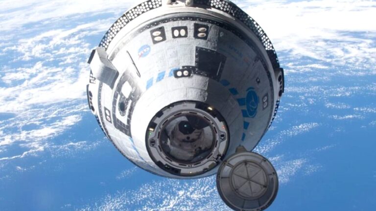 NASA, sorunlu Starliner’dan vazgeçmiyor