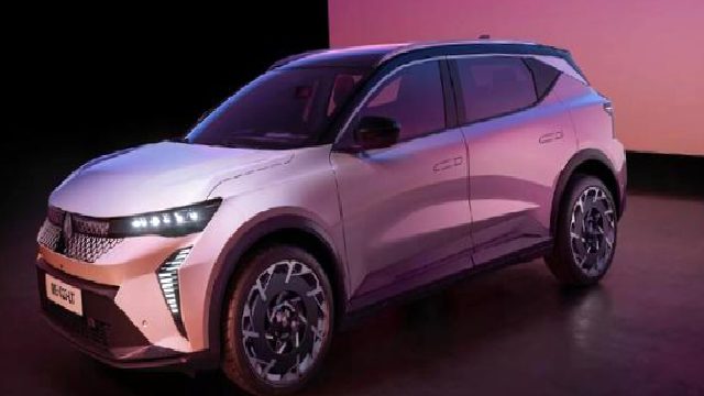 Yenilenen Renault Scenic E-Tech Tanıtıldı: 642 km Menzille Geliyor!